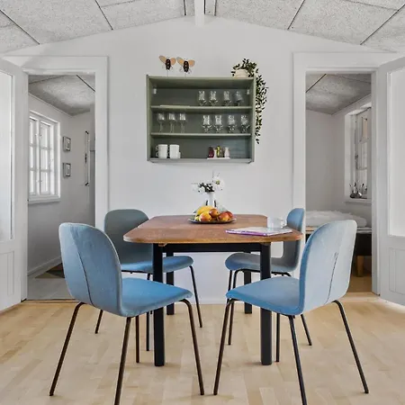 3 Bedroom Gorgeous In 펜션 *