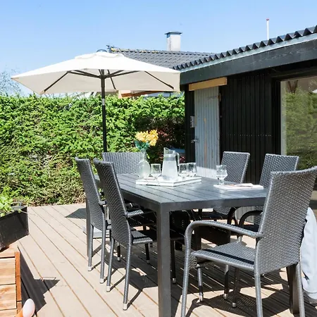 3 Bedroom Gorgeous In Holiday home